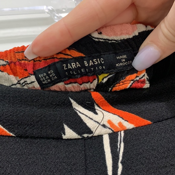 Sold ZARA Tulip Pants Size XS Small - Picture 7 of 9